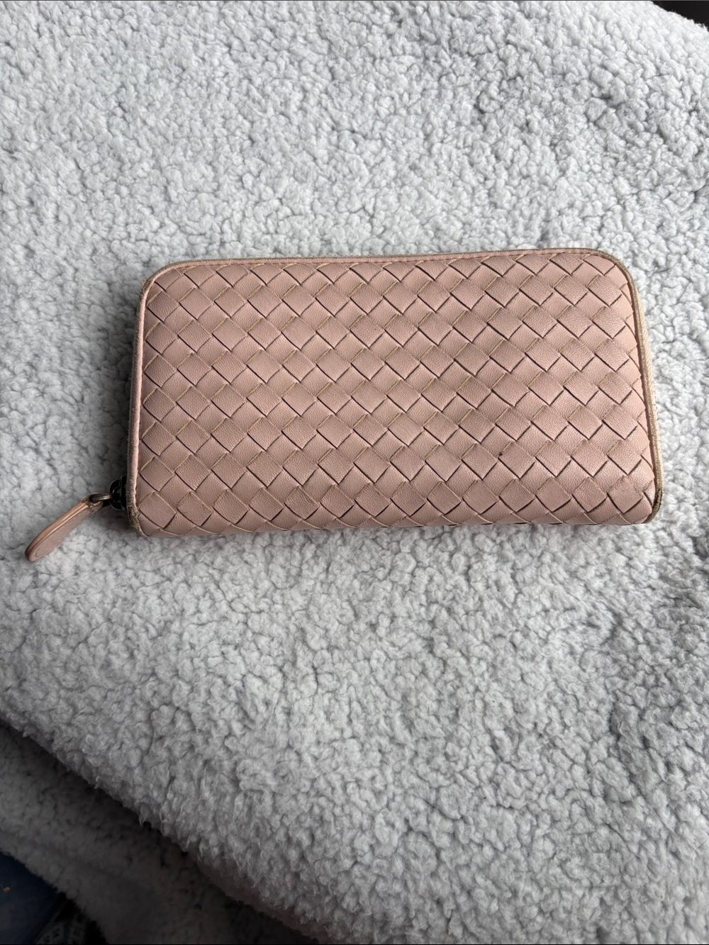 Bottega Veneta NAPPA Lambskin Leather Woven Zip-Around Wallet in Blush Pink - Picture 2 of 15